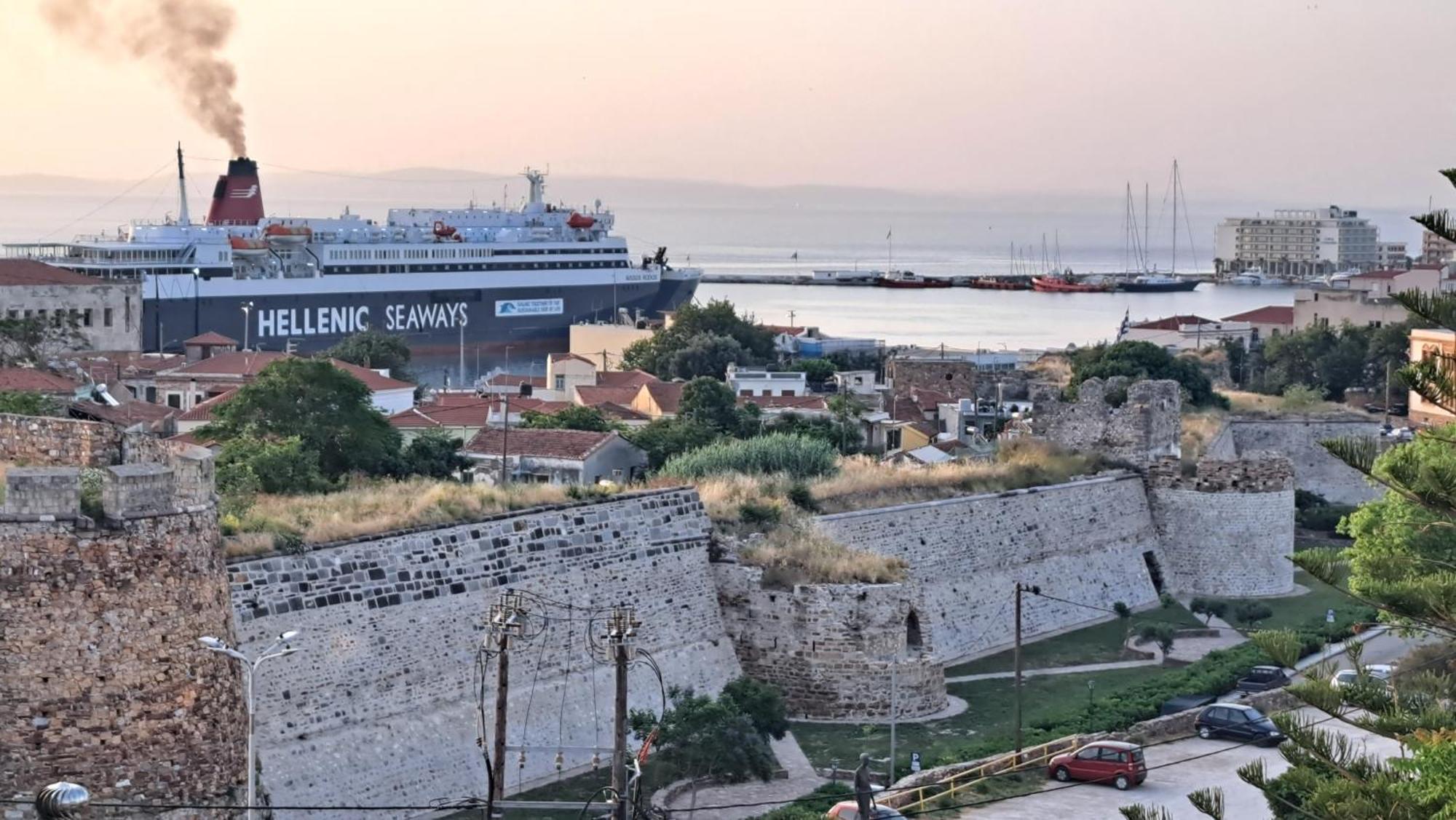 Chios Goldenview Lägenhet Exteriör bild